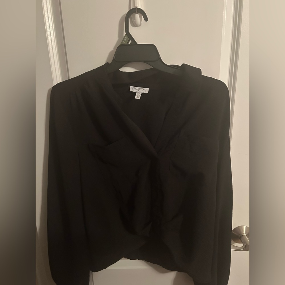 Sofia Vergara Black Blouse
